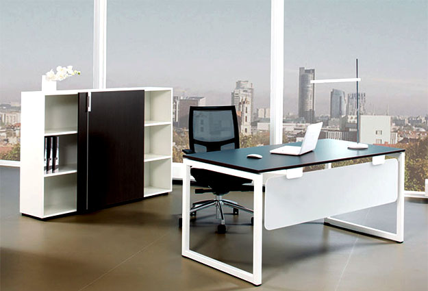 desk(3).jpg